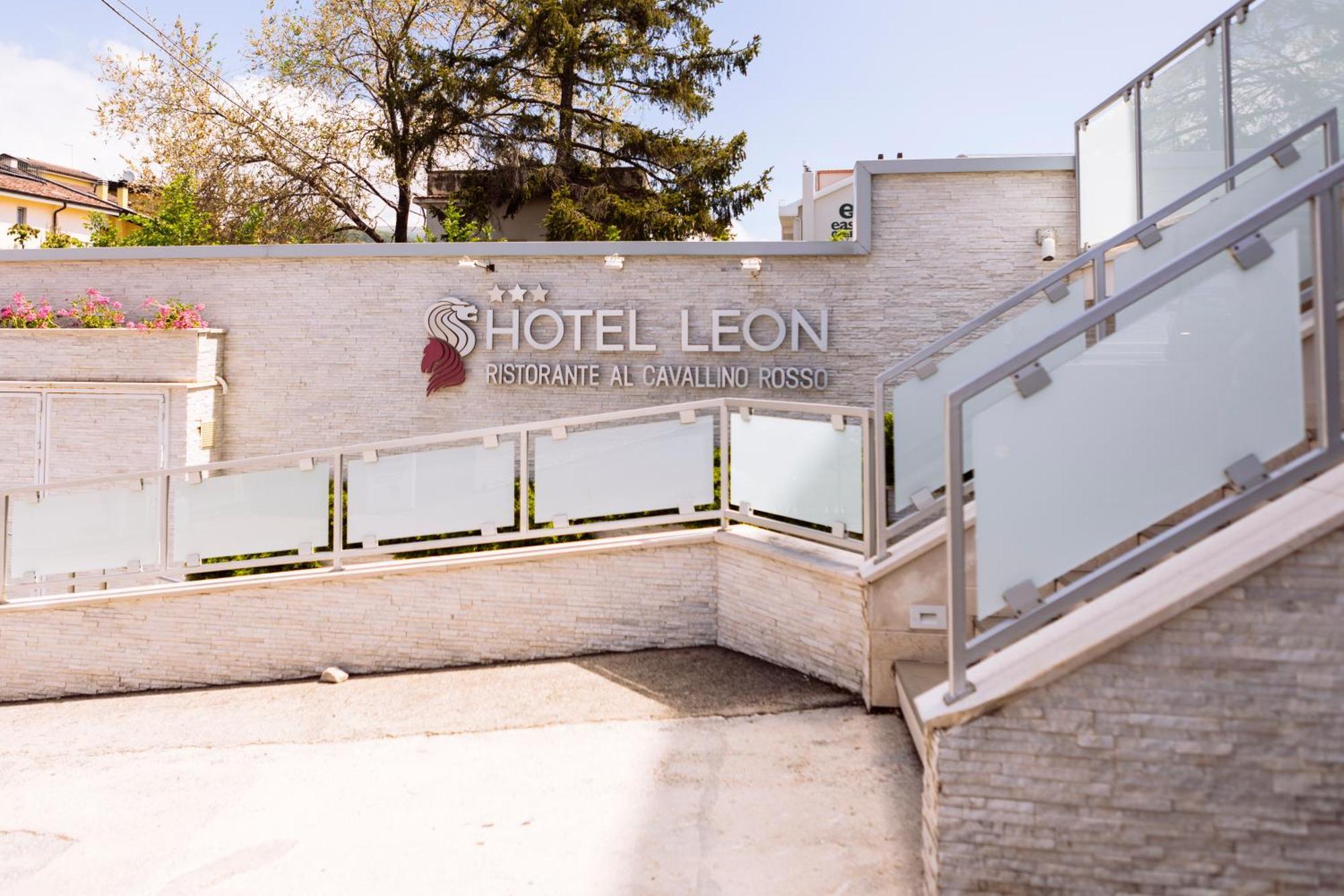 Hotel Leon - Ristorante Al Cavallino Rosso Сан-Джованни-Ротондо Экстерьер фото